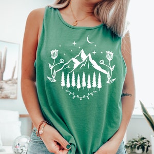 Comfort Colors Mountain and Flowers Plant Graphic Tank, Botanical Flower Tank Top, Floral Shirt, Gift for Women Boho Wildflower Muscle Tee