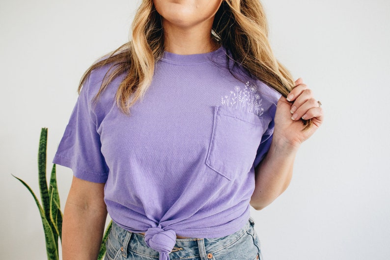 Wild Flowers Shirt, Wildflower Tshirt, Floral Shirt, Botanical Shirt, Flower Shirt, Nature Lover Shirt,Ladies Shirts, Womens Tees,Flover Tee