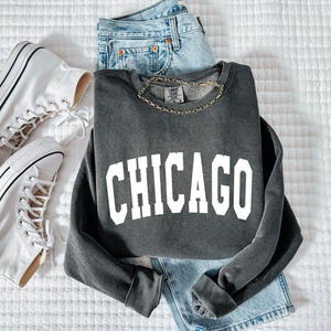 Comfort Colors Chicago Vintage Sweatshirt - University of Chicago, State Sweatshirt, Illinois Chicago State Sweatshirt, Chicago Shirts