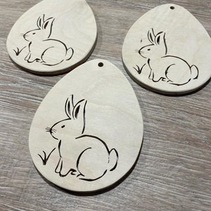 Paasei met konijn sjabloon decoupeerzaag rolzaag CNC figuurzaag patroon (pdf, svg, dxf, eps, png)