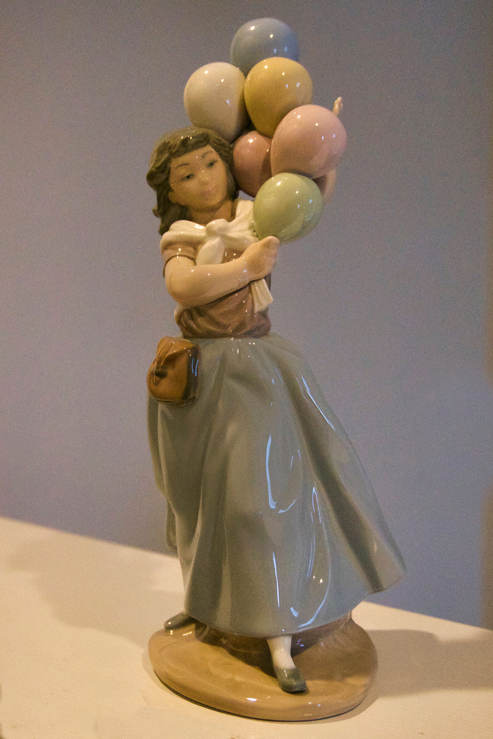 リヤドロ　5141 バルーンセラー　置物　LLADRO リヤドロ 5141 バルーンセラー 置物 LLADRO - メルカリ