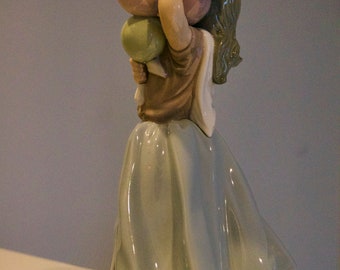 LLADRO #5141 Girl With Balloons.. the Balloon Seller - Etsy