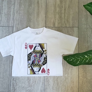 Queen of Hearts cropped top shirt
