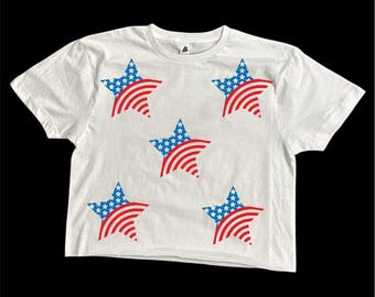 Maglietta corta con scritta "Stars Happy 4th"