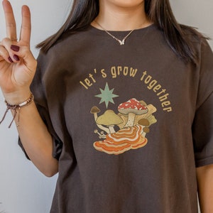 Mushroom Shirt Cottagecore Shirt Mushroom T Shirt Mystical Shirt Light Academia Mushroom Sweater Goblincore Fairycore Mushroom Sweatshirt