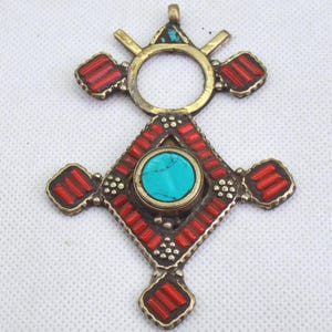 Vintage Tuareg Southern Cross Pendant Necklace – Handmade Berber Jewelry with Turquoise & Coral, Tribal Ethnic Design
