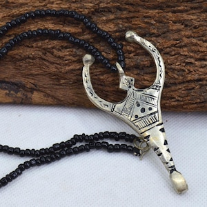 Vintage Tuareg SOUTHERN Cross Pendant from Mali – Silver Tribal Amulet Necklace, Handmade Berber Jewelry, Ethnic Tuareg Jewelry