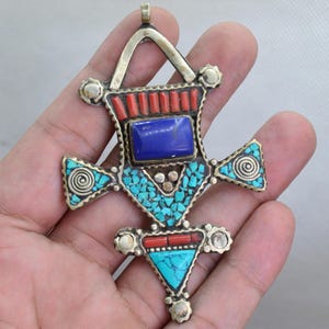 Tuareg Southern Cross Pendant Necklace – Berber Handmade Pendant with Coral & Turquoise, Vintage Sahara Nomadic Jewelry