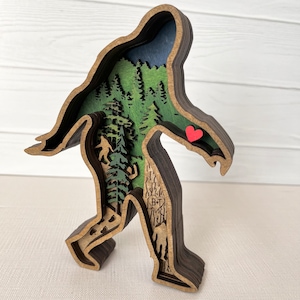 Presente personalizado com tema de criptídeo e decoração de pé grande