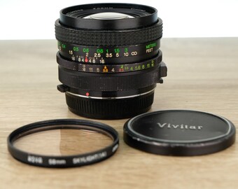 Vivitar 28mm f/2.5 - Wide Angle Lens for Olympus OM Mount Cameras (OM10, OM2 etc)