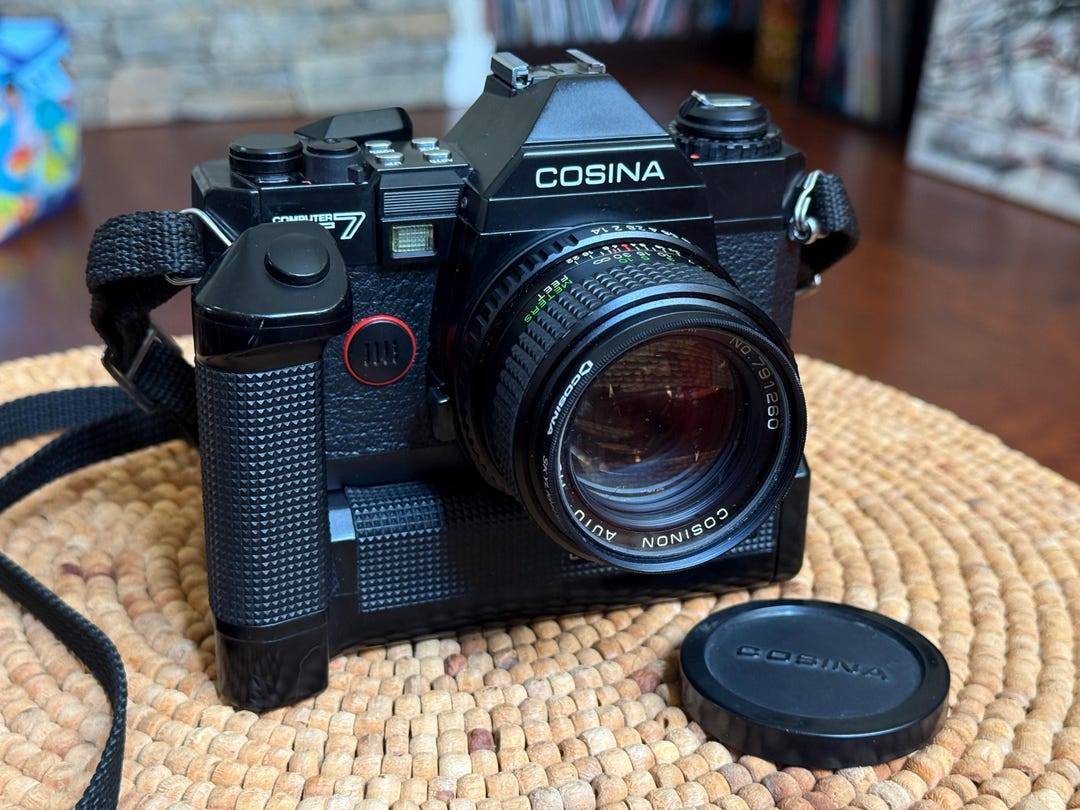 Appareil Photo Reflex Argentique Cosina CT7 + Objectif Sigma 35-70mm - Japon 1981