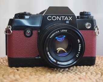 CONTAX 137 MD Quartz  film camera with built-in winder, 50mm Yashica lens