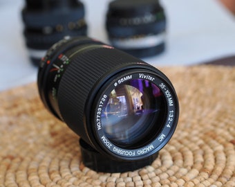 Vivitar 35-70mm f3.2-4 lens for 35mm Olympus OM manual focus film cameras. Beautiful condition!