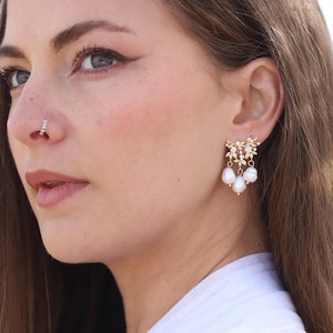 Freshwater Pearl Bridal Earrings, Boho Wedding Earrings, Flower Bridal Earrings, Vintage Wedding Earrings, Statement Earrings, Boho Jewelry