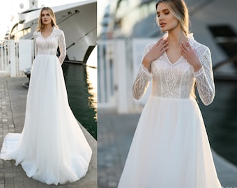 Robe de mariée bohème à manches longues, robe de mariée de plage décolleté en V, robe de mariée hippie, robe de mariée en dentelle perlée, robe de mariée trapèze en tulle