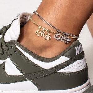 Old English Small Initial Anklet