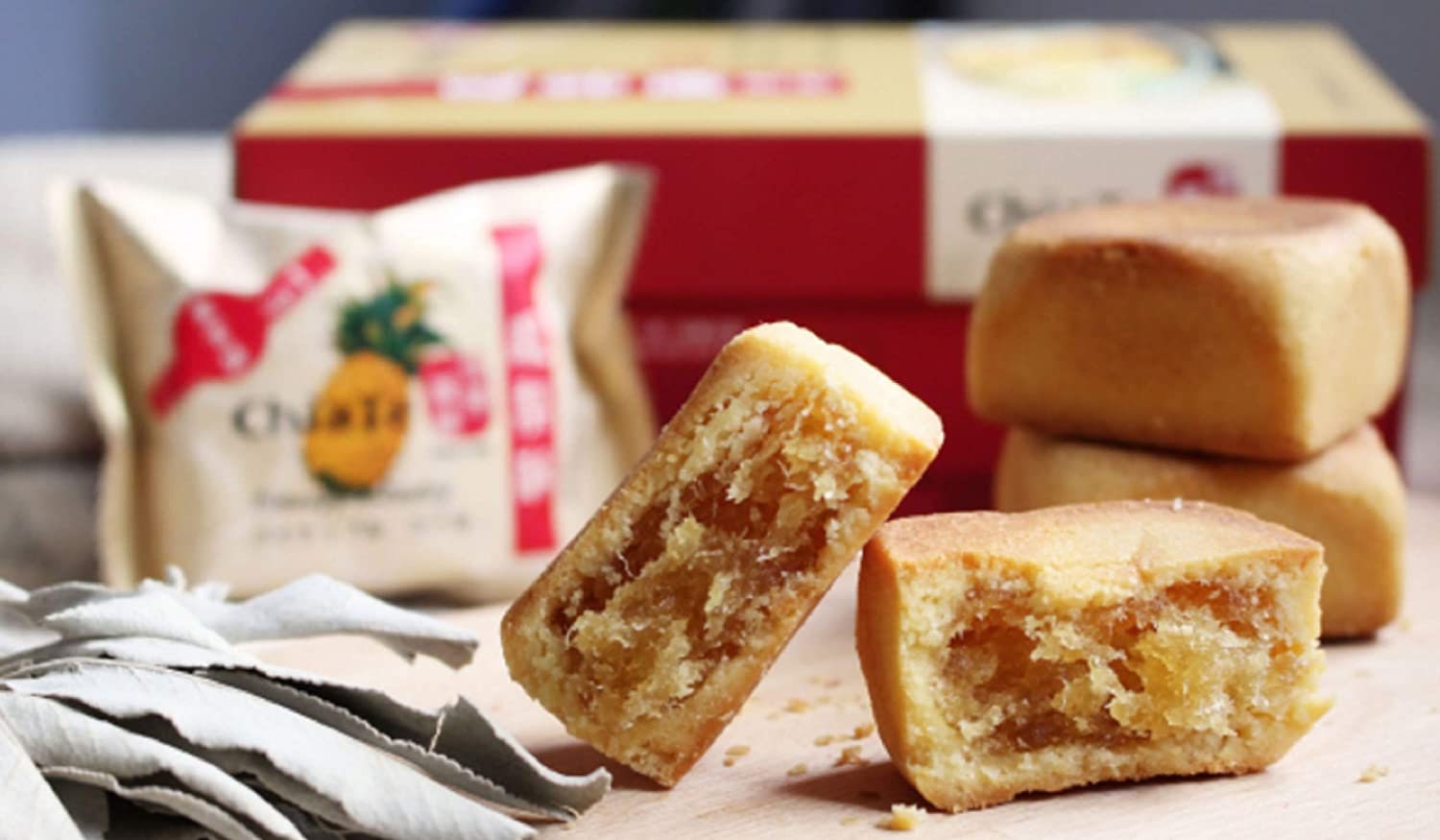 Awardwinning Chia Te Pineapple Cakes Shipped Fresh From Its Bakery in Taiwan 佳德鳳梨酥禮盒12入 Etsy