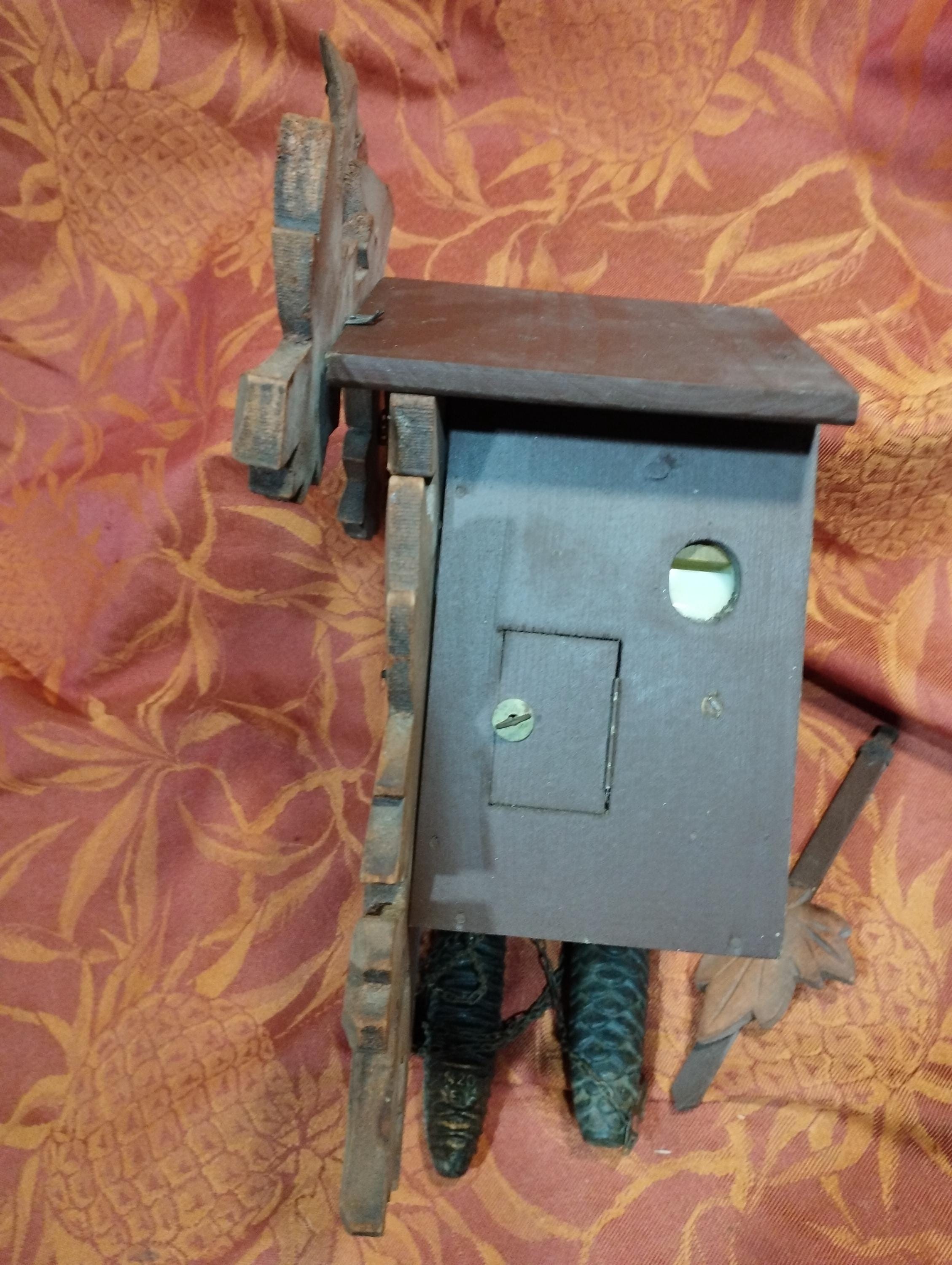 Coucou Ancien En Bois – Mécanique, Avec Poids Et Balancier – Horloge Murale