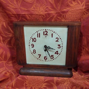old wooden art deco clock - without chime - mechanical movement + pendulum + key