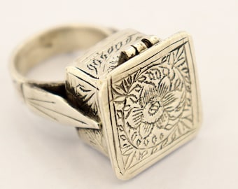 Poison Ring 925 Sterling Silver, Unique Hidden Box Ring, Locket Ring, Poisoner Ring, silver box ring,Secret Compartment handcraft poison box