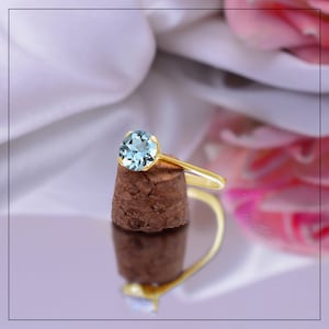 Natural Aquamarine Ring Solitaire Engagement Ring In 18k Solid Gold Ring Aquamarine Gemstone Ring Wedding Ring Aquamarine Ring Promise Ring