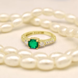 Natural Cushion Zambian Emerald & Diamond Ring in 18k Solid Gold Ring For Women Engagement Solitaire Ring May Birthstone
