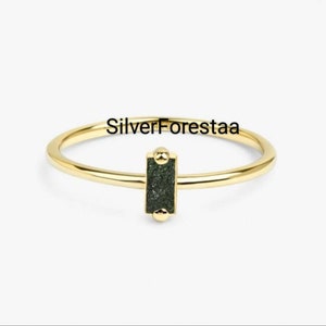 Ambachtelijke moldavietring: ruwe sterlingzilveren meteorietsieraden