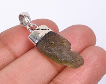 Authentic Moldavite necklace, Meteorite Pendant, Meteorite Necklace, Natural Moldavite Pendant Necklace, 925 Sterling Silver Tektite Jewelry