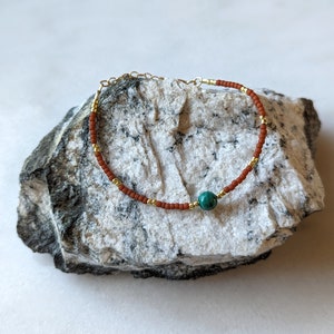 Natural Malachite Gemstone Bracelet For Transformation Rust Beaded Dainty Gold Filled Crystal Bracelet Seed Bead Jewelry Boho Gift for Her