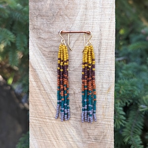 Short Colorful Beaded Fringe Earrings Beaded Ombre Earrings Handmade Dangle Gradient Earrings Seed Bead Jewelry Gift for Her Lightweight