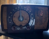 Vintage Zenith Radio, AM FM tube radio