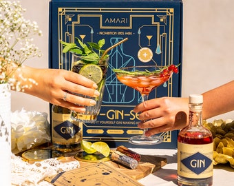 DIY Gin Set - to make yourself, gift set including botanicals - perfect for home or as a gift - AMARI®