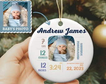 Babypojkens första julgransprydnad, personlig födelsestatistik för bebisar, anpassade babyfotoprydnader, babyns första jul, nyfödd gåva till nybliven mamma