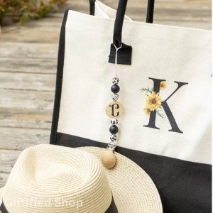 Bead Hat Clip for Travel, Set of 2 Custom Bead Hat Holder, Personalized Leopard Print Traveling Hat Clips, Custom Initial Travel Hat Clip
