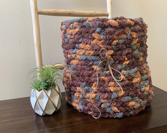 Chunky chenille throw blanket, hand knit blanket, gift, gift for her, warm throw blanket