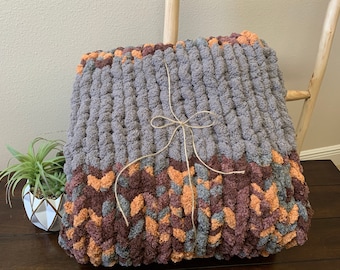 Grobstrick Chenille Decke, Handgestrickte Decke, warme und kuschelige Decke, Geschenk, Geschenk für Sie.