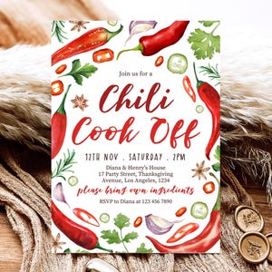 Könnte beinhalten: Einladung zu einem Chili-Kochwettbewerb am 12. November um 14:00 Uhr. Die Einladung zeigt eine Aquarell-Illustration von roten Chilischoten, Kräutern und Gewürzen. Der Text lautet "Join us for a Chili Cook Off 12th Nov. Saturday. 2PM Diana & Henry's House 17 Party Street, Thanksgiving Avenue, Los Angeles, 1234 please bring own ingredients RSVP to Diana at 123 456 7890"