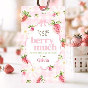 Étiquette de faveur d'anniversaire aux fraises modifiable, décoration de fille d'anniversaire aux fraises rose, cartes de remerciement d'anniversaire lunatique fille aux fraises, 06 GBP
