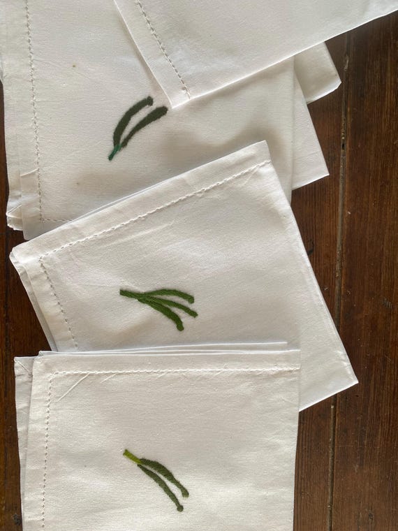 ヴィンテージ刺繍コットンテーブルクロス（ナプキン12枚付き 