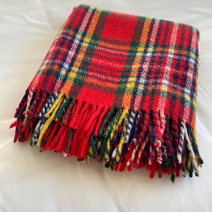 Vintage Wool Plaid Blanket Throw: Cozy 1970s Interior, Woven in England