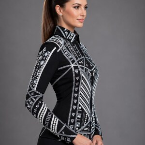 Chaqueta de estilo western negra con pedrería plateada, abrigo para competiciones ecuestres. imagen 6