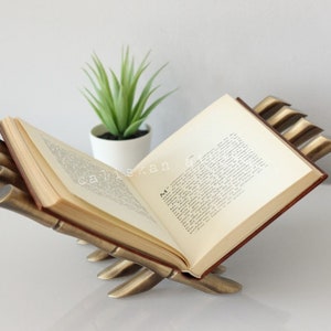 Open Book Stand, Metal Book Display, Wedding Guest Book Stand, Bamboo Recipe Cookbook Stand, Antique Bronze Bookrest, Luxury Home Decor