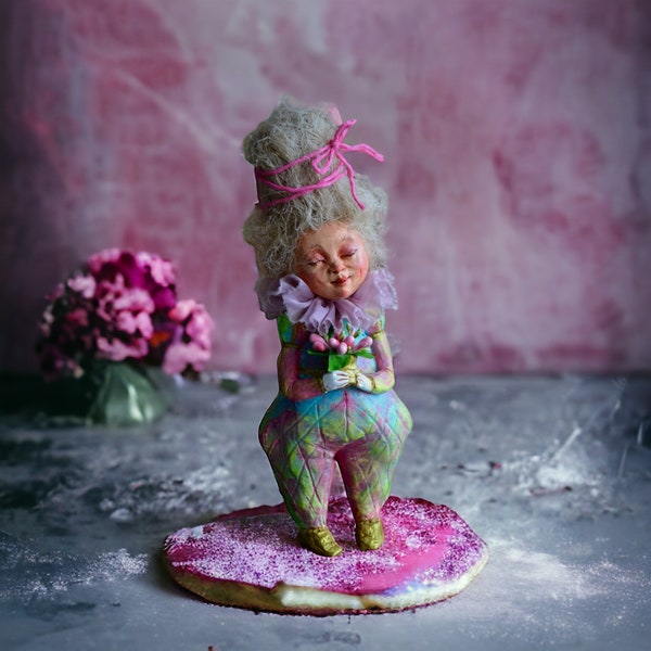Mini bambola OOAK "Torta rosa"