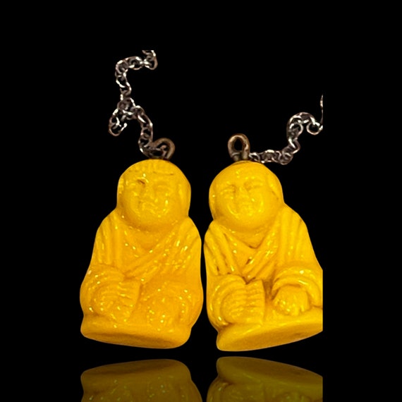 YELLOW PEKING GLASS Happy Chinese Couple suspended