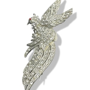 VICTORIAN MASSIVE pot metal paste bird in flight brooch/pin