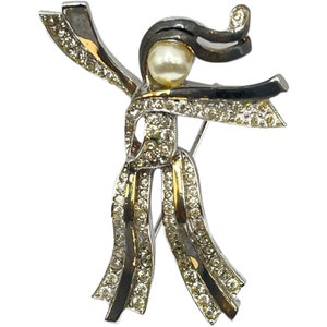 DEWESS STERLING DANCER, happiness pin. Dancer Brooch | Statement Brooch | Dancer Pin | Silver Pin | silver brooches | Silver Dancer Pin.