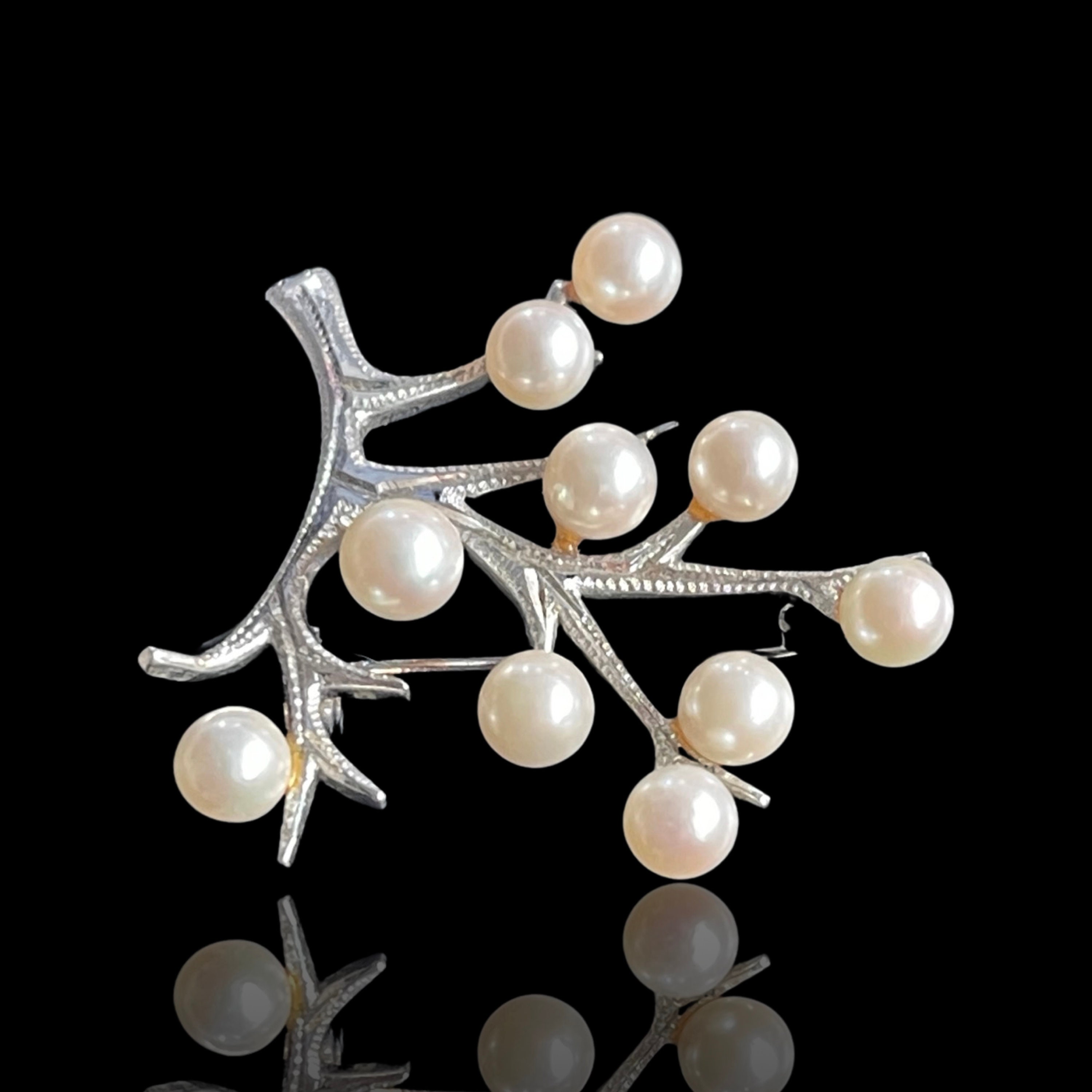 Mikimoto brooch - Etsy 日本