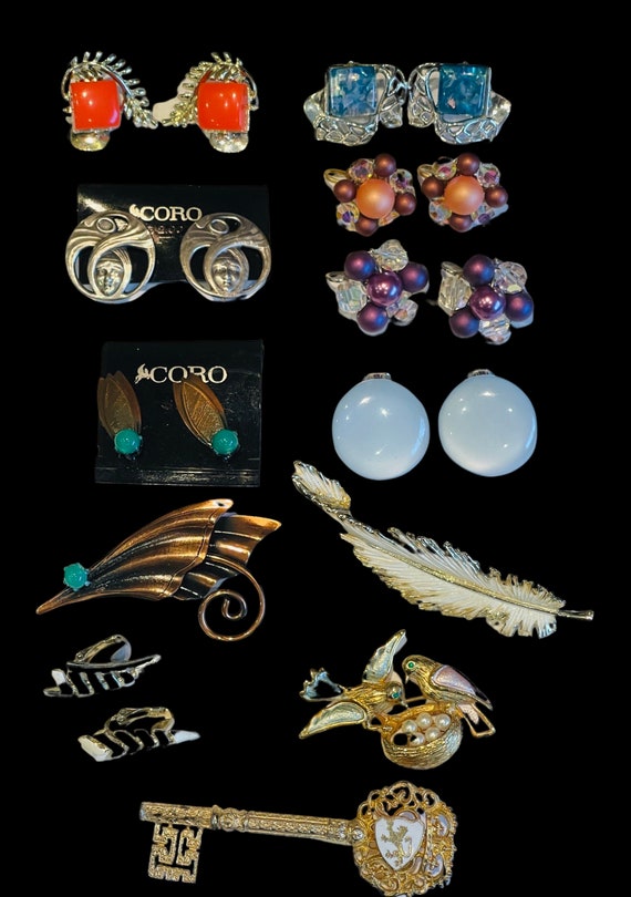 LOT OF 12 CORO Vintage Never Worn brooches and Ear