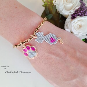 Brick Stitch Pendant - Cat + Paw