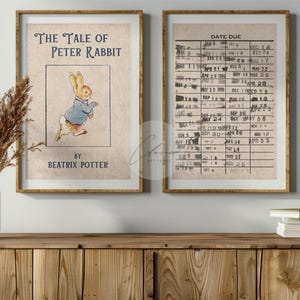 Peut inclure: Deux impressions encadr&eacute;es, l'une avec une illustration vintage de Lapin de P&acirc;ques du livre "Le Conte de Peter Rabbit" de Beatrix Potter, et l'autre avec une carte de biblioth&egrave;que vintage avec le texte "Date Due" et une liste de dates.